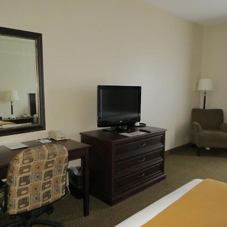 Holiday Inn Express & Suites Whitecourt By Ihg Oda fotoğraf
