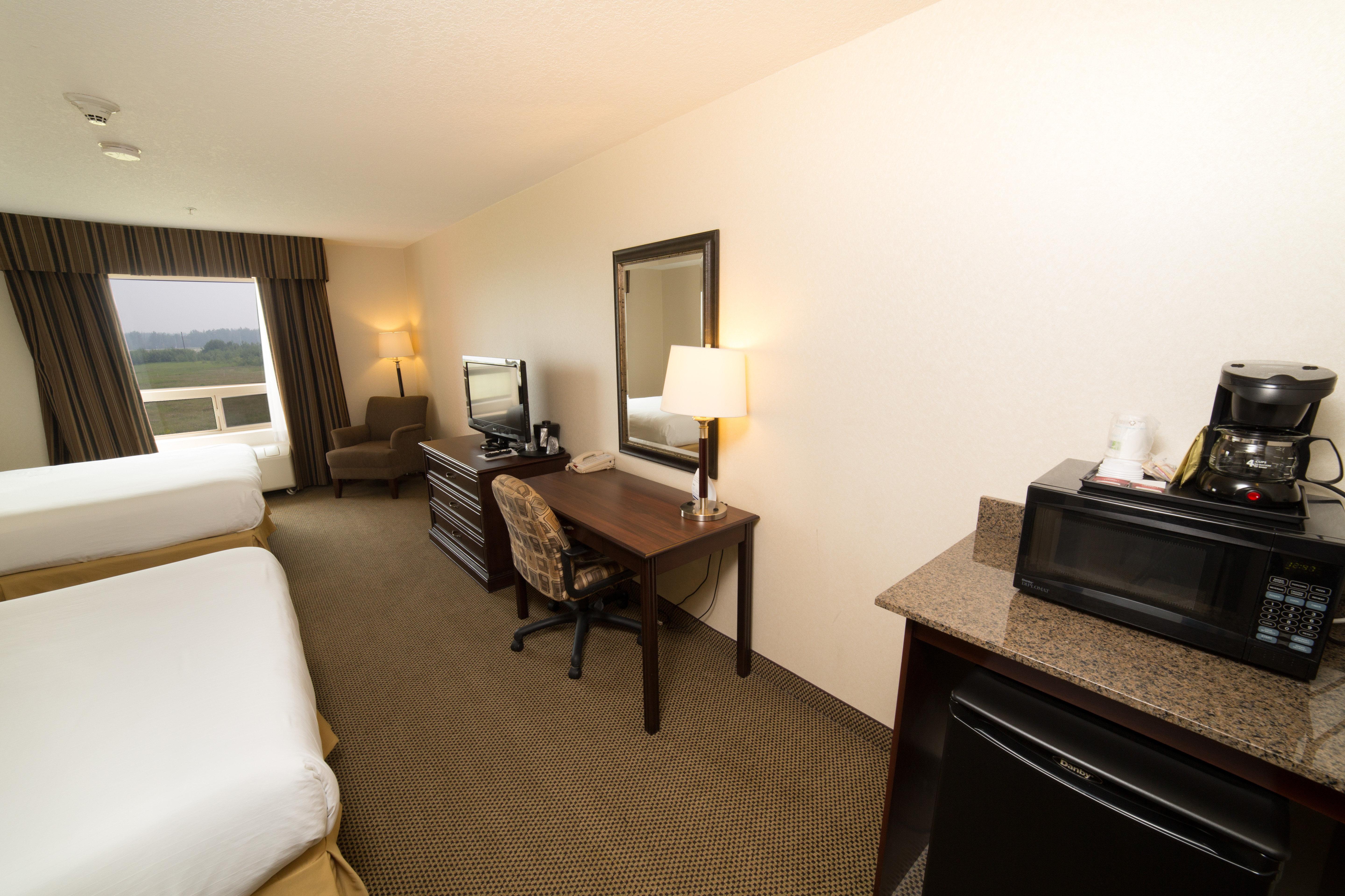 Holiday Inn Express & Suites Whitecourt By Ihg Dış mekan fotoğraf