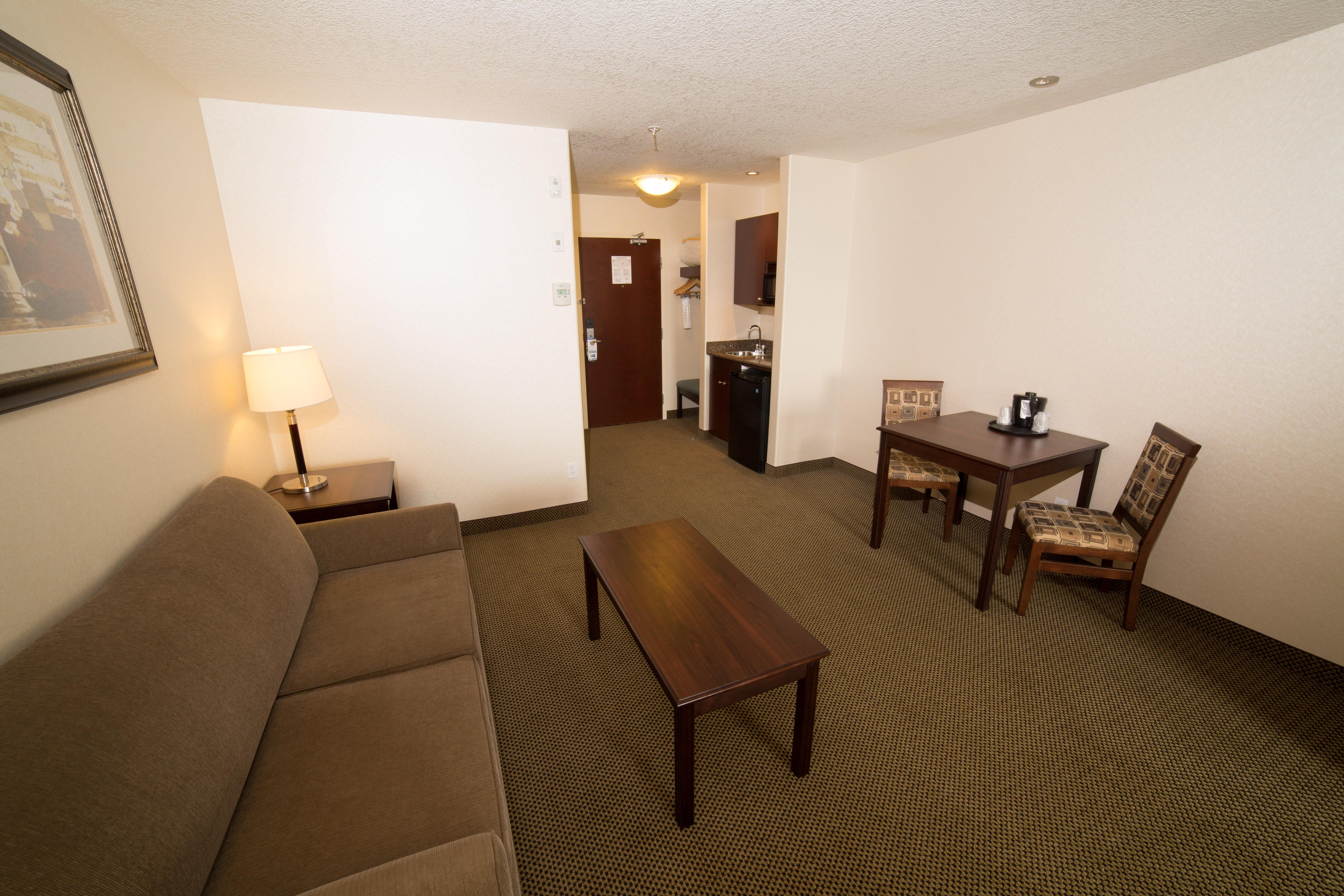 Holiday Inn Express & Suites Whitecourt By Ihg Dış mekan fotoğraf