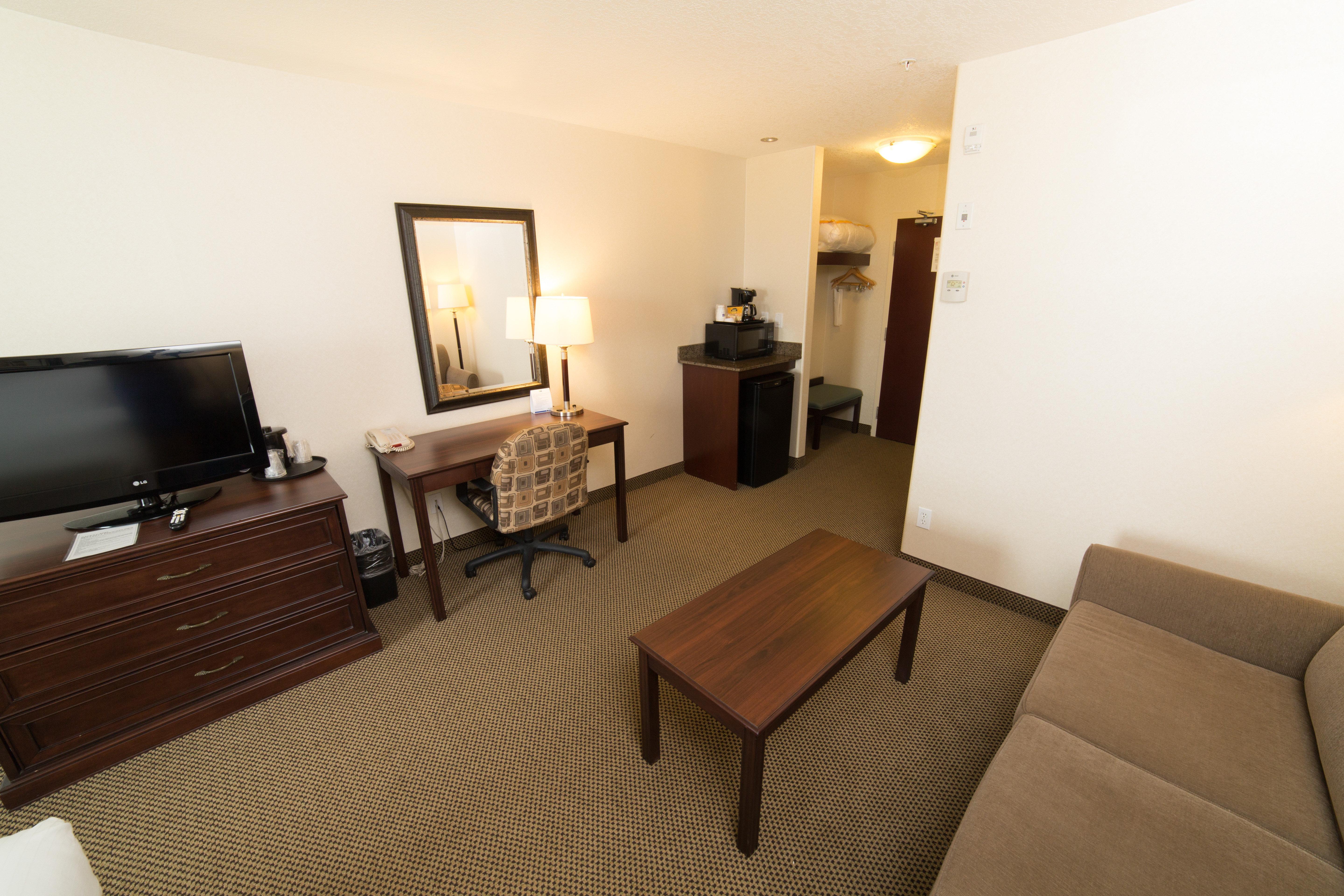 Holiday Inn Express & Suites Whitecourt By Ihg Dış mekan fotoğraf
