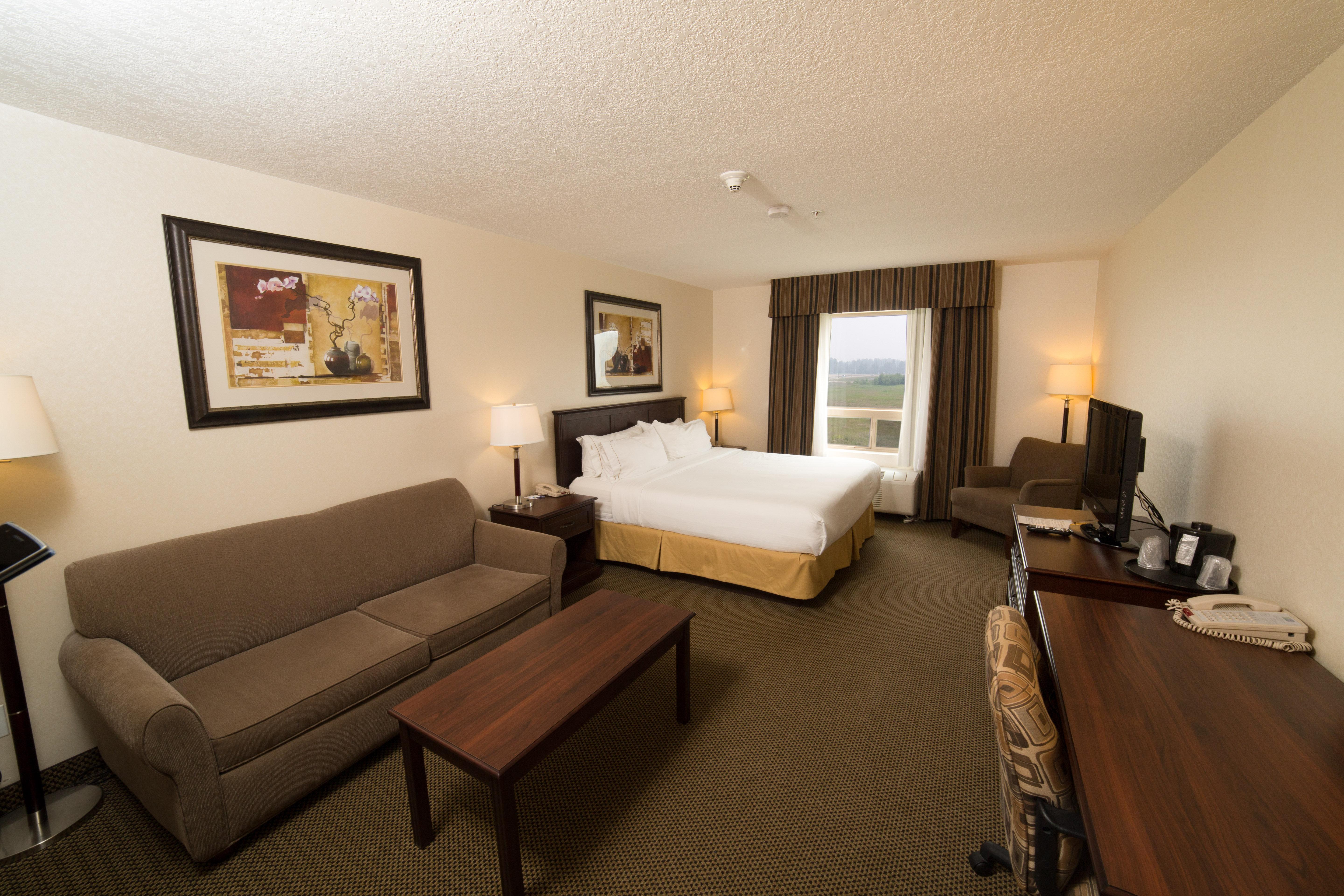 Holiday Inn Express & Suites Whitecourt By Ihg Dış mekan fotoğraf