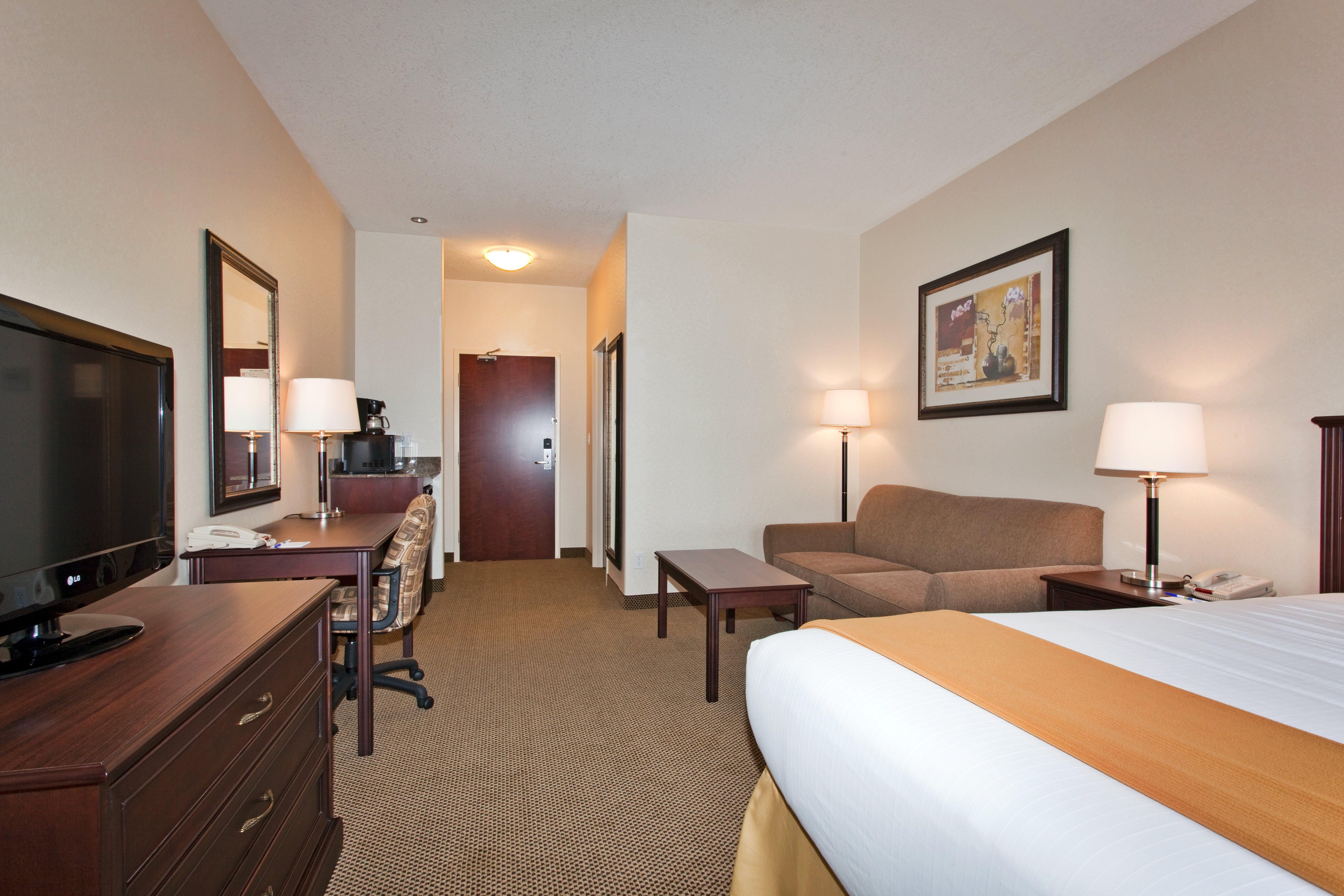 Holiday Inn Express & Suites Whitecourt By Ihg Dış mekan fotoğraf