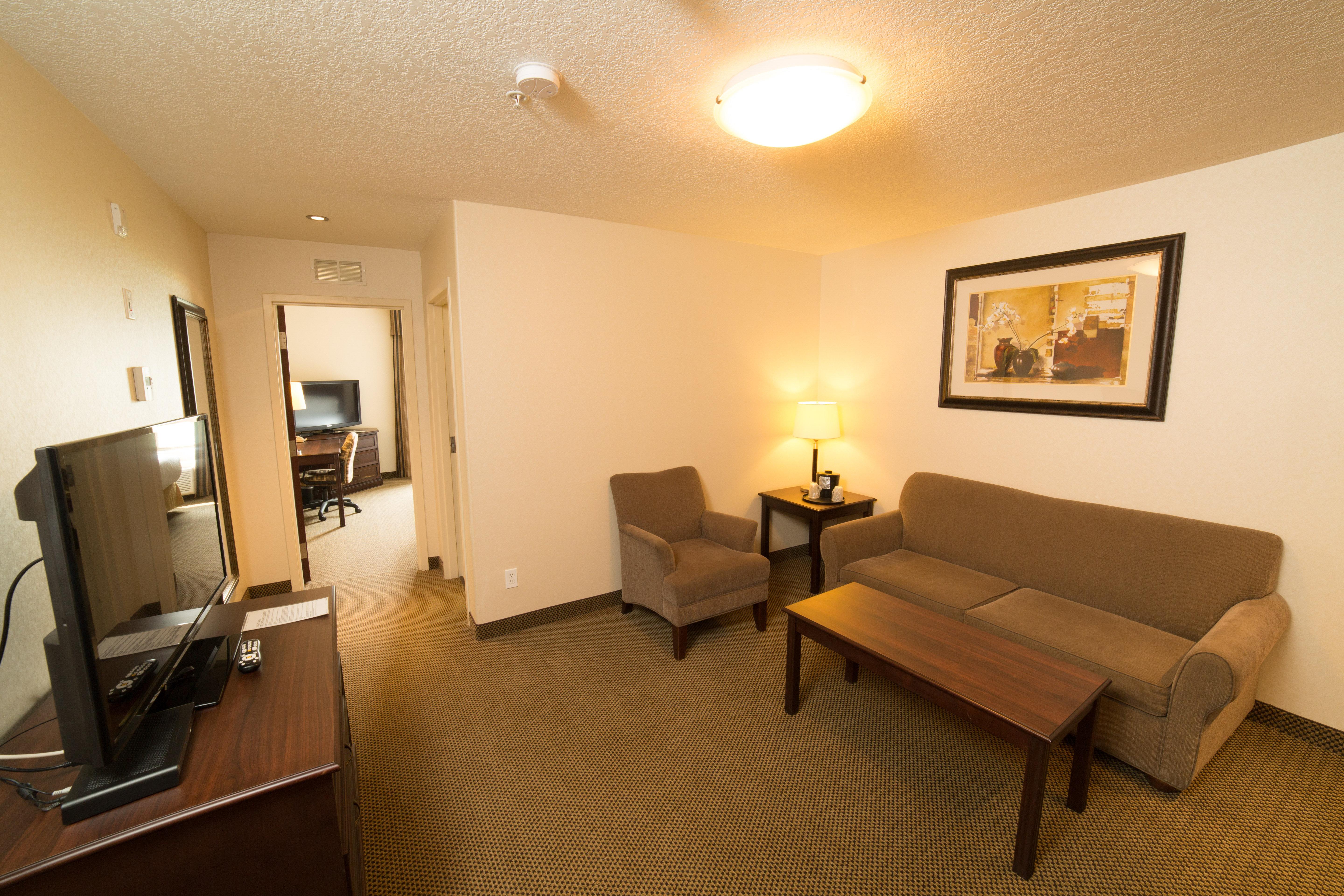 Holiday Inn Express & Suites Whitecourt By Ihg Dış mekan fotoğraf