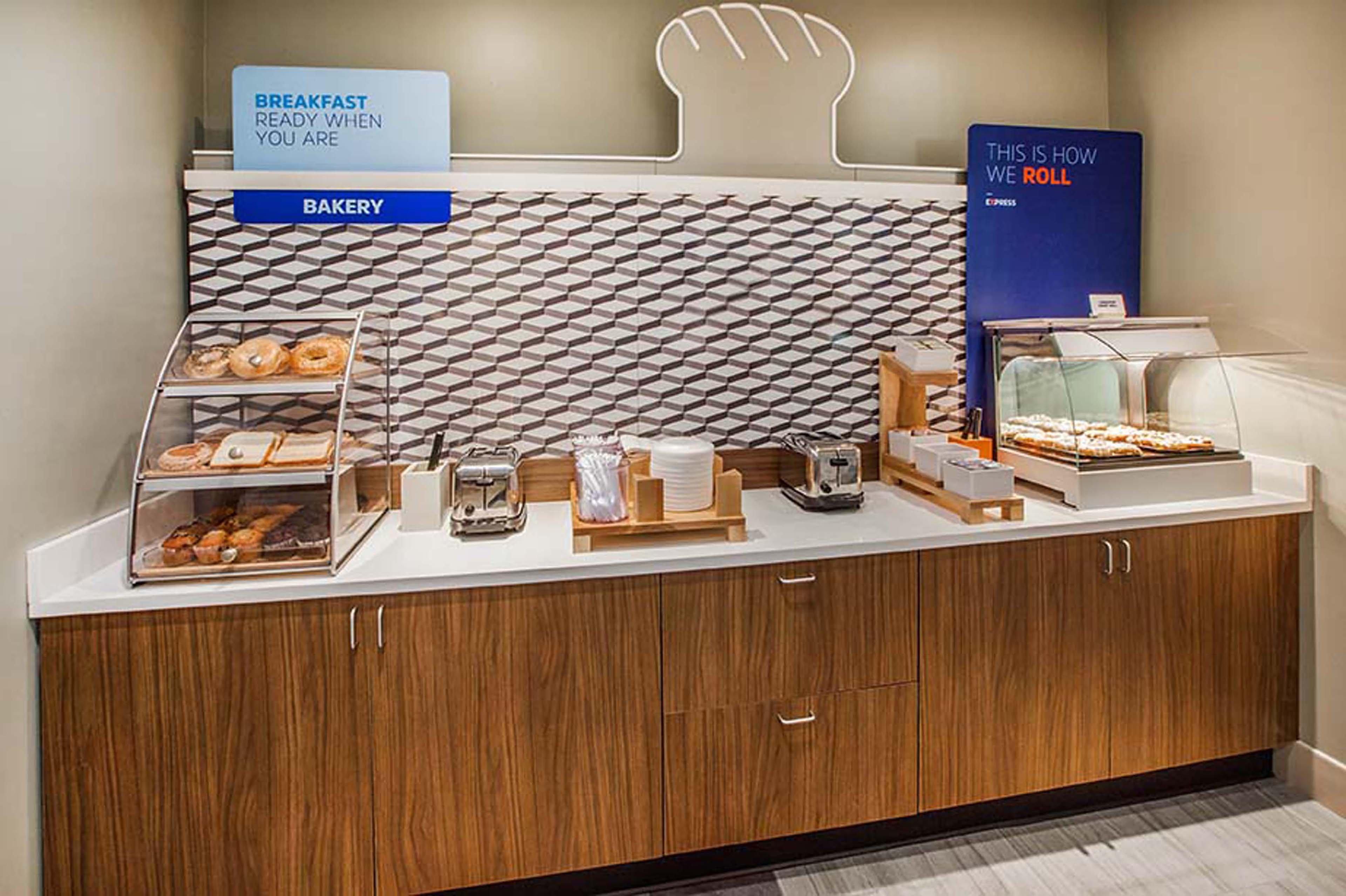 Holiday Inn Express & Suites Whitecourt By Ihg Dış mekan fotoğraf