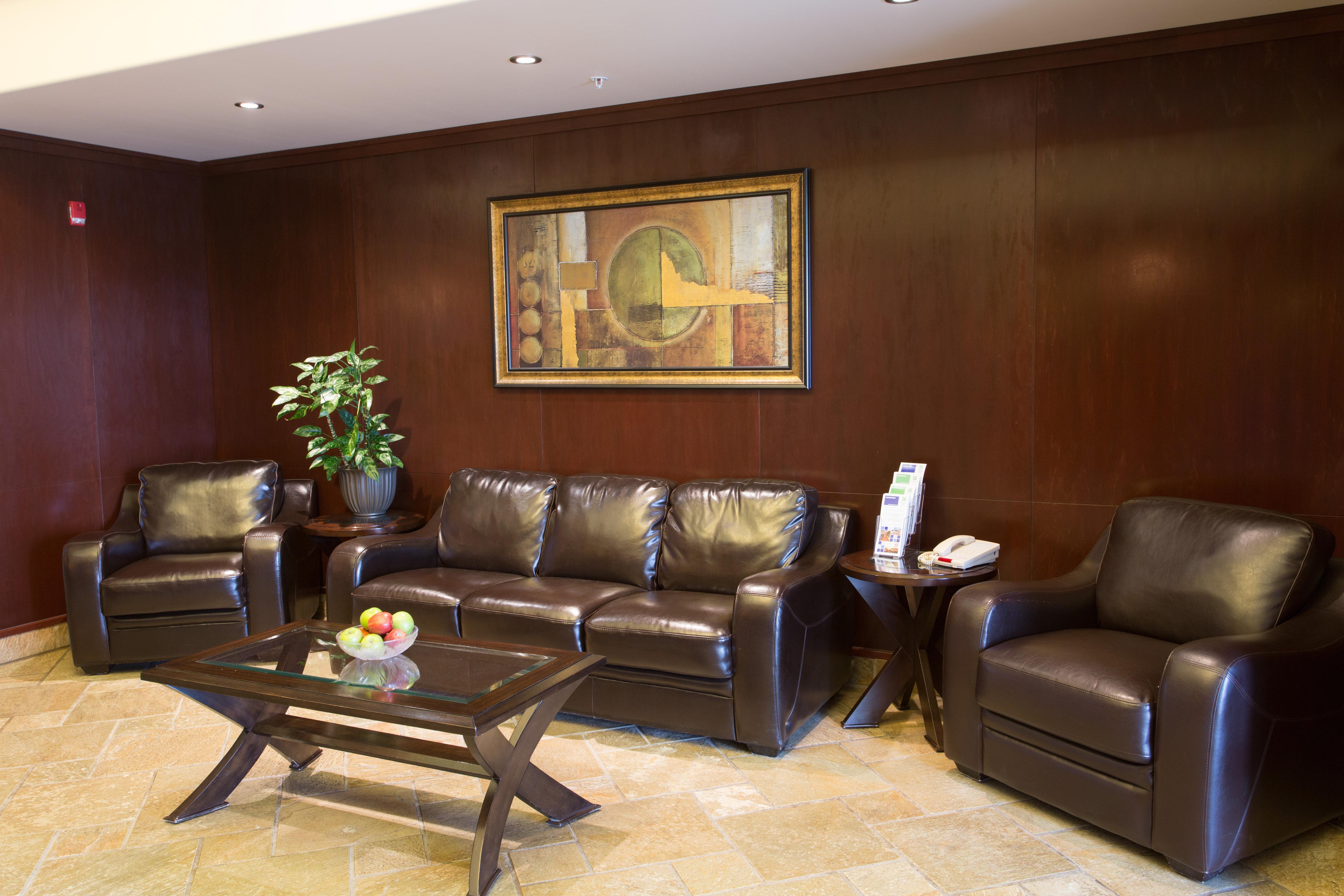 Holiday Inn Express & Suites Whitecourt By Ihg Dış mekan fotoğraf