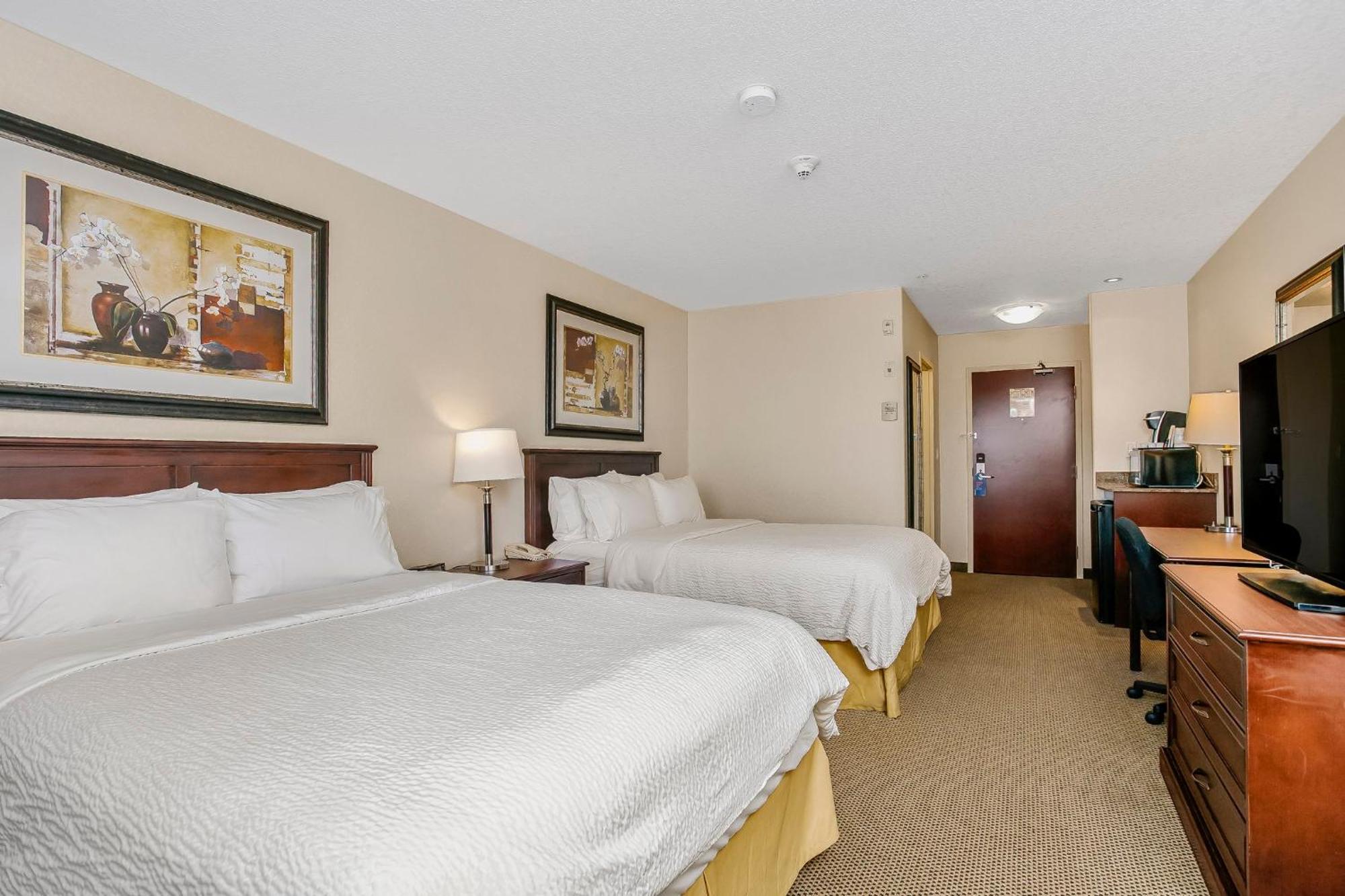 Holiday Inn Express & Suites Whitecourt By Ihg Dış mekan fotoğraf